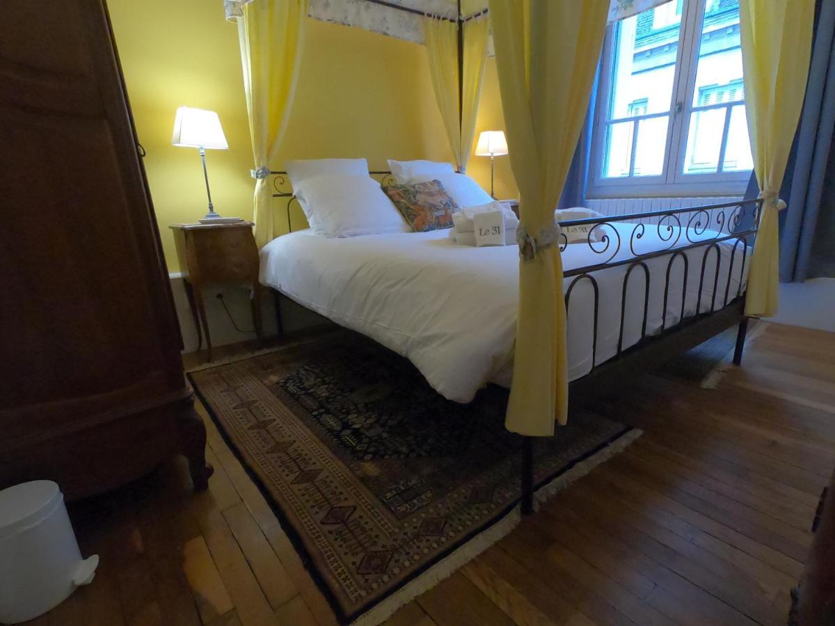 Le 31 B&B Amboise Centre Екстер'єр фото
